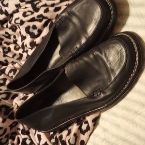 Nickels Soft Leather Ladies Size 8 1/2 Black Dress Casual Shoe great with jeans